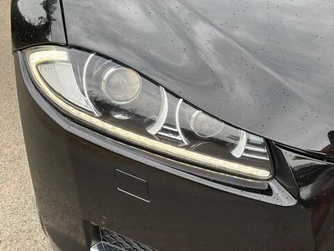 Jaguar XF view 21