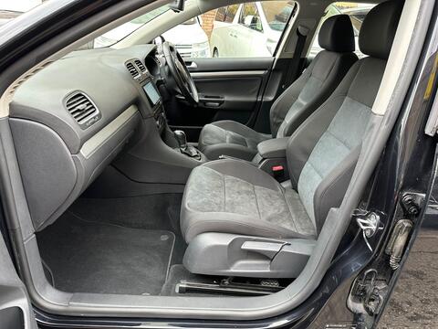 Volkswagen Golf view 18