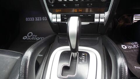 Porsche Cayenne view 15