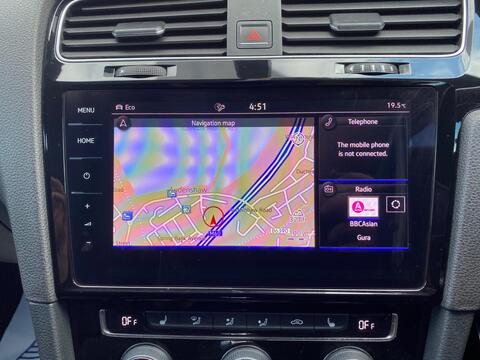 Volkswagen Golf view 27
