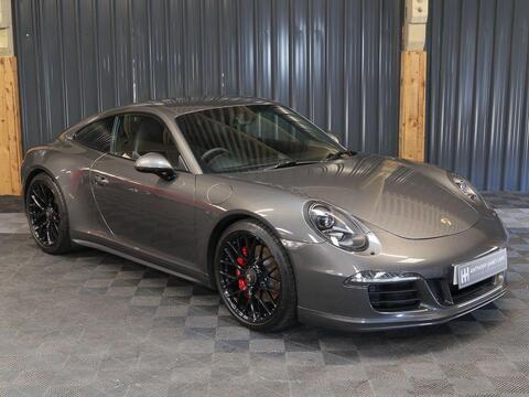 Porsche 911 view 57