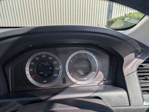 Volvo XC60 view 18