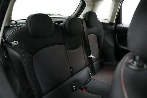 Mini Hatch view 13