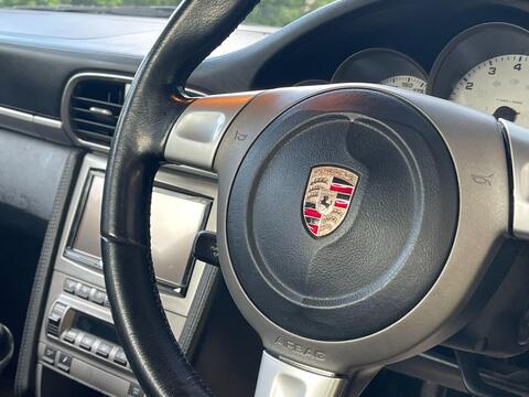 Porsche 911 view 23