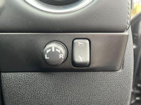 Nissan GT-R view 11