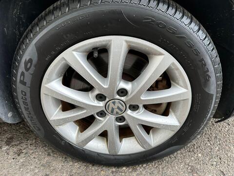 Volkswagen Golf view 29