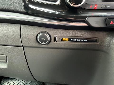 Ford Tourneo Custom view 80