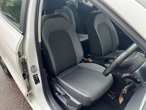 Seat Ibiza view 8