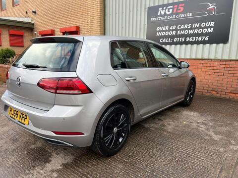 Volkswagen Golf view 5