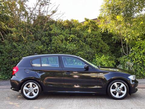 BMW 1 Series view 2