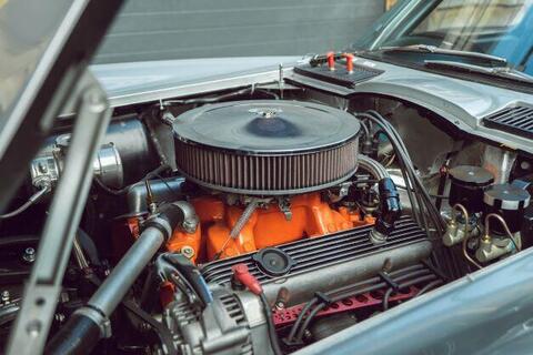 Chevrolet Corvette view 11