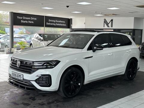 Volkswagen Touareg view 6
