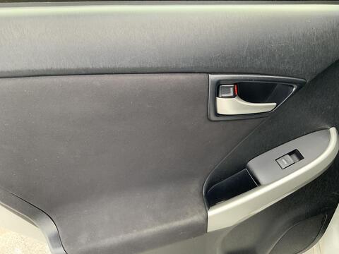 Toyota Prius view 21