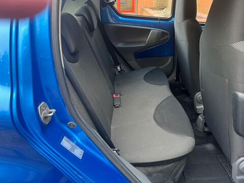Toyota Aygo view 12