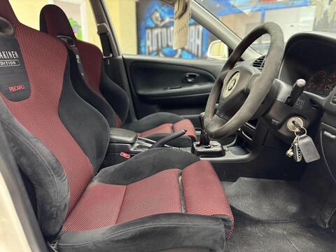 Mitsubishi Lancer view 32