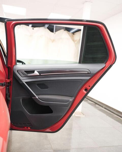 Volkswagen Golf view 16