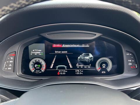 Audi Q8 view 62