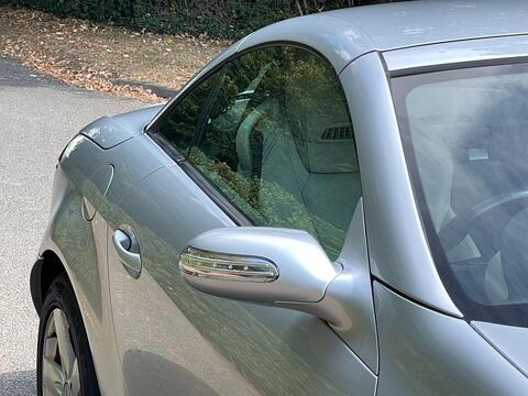 Mercedes-Benz SLK view 41