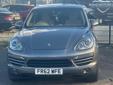Porsche Cayenne view 5