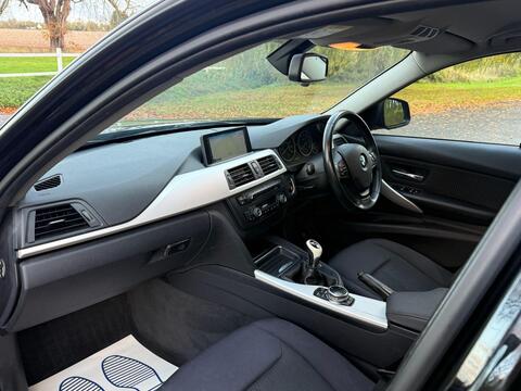 BMW 3 Series view 16