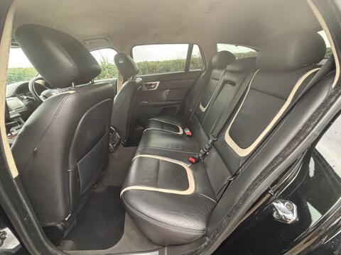 Jaguar XF view 30