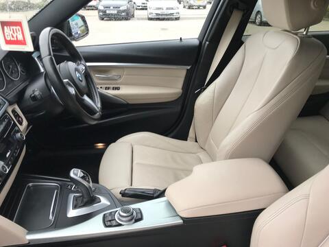 BMW 3 Series view 14