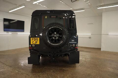 Land Rover Defender view 5