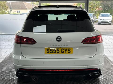 Volkswagen Touareg view 12