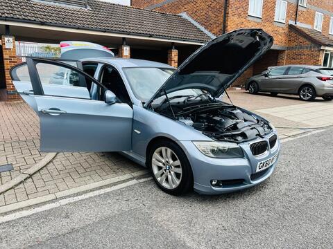 BMW 3 Series view 3