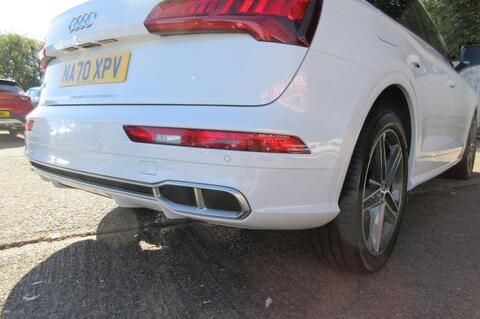 Audi SQ5 view 39