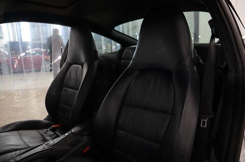 Porsche 911 view 13
