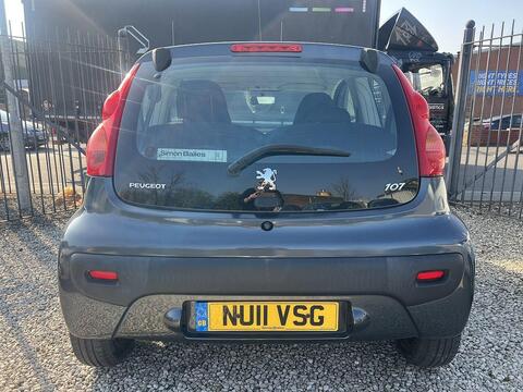 Peugeot 107 view 5