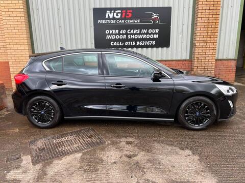 Ford Focus view 2