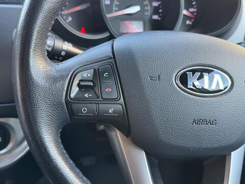 Kia Rio view 12