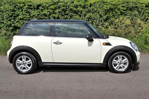 Mini Hatch view 6