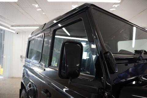 Land Rover Defender view 55