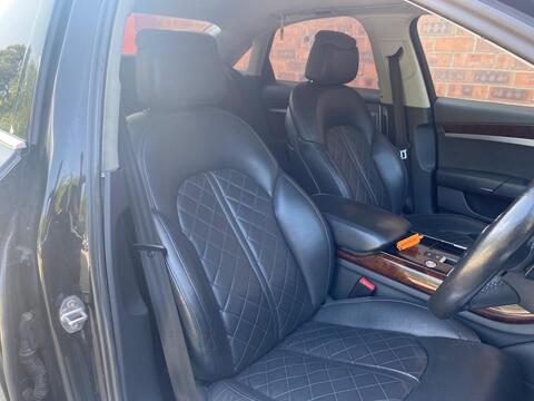 Audi A8 view 18