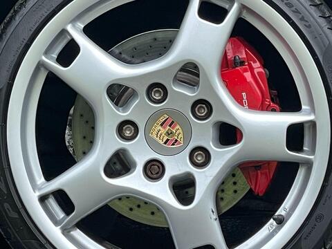 Porsche 911 view 70