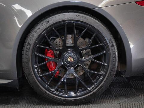 Porsche 911 view 77