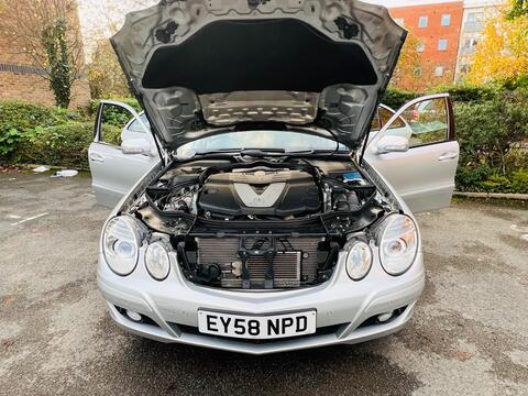Mercedes-Benz E Class view 29