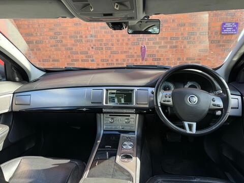 Jaguar XF view 27