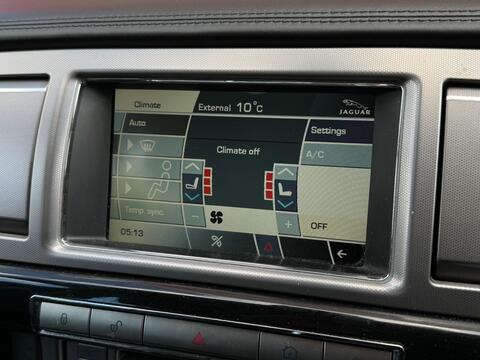 Jaguar XF view 35