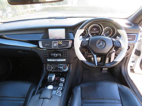 Mercedes-Benz CLS view 11