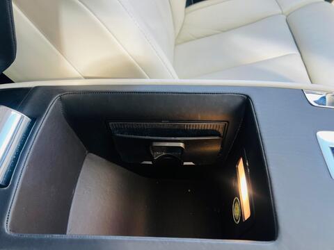Rolls-Royce Phantom view 75