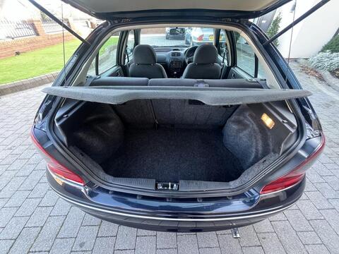 Rover 200 view 15