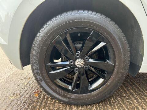 Volkswagen Polo view 23