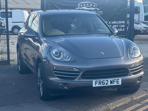 Porsche Cayenne view 17