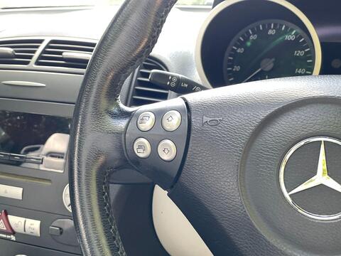 Mercedes-Benz SLK view 11