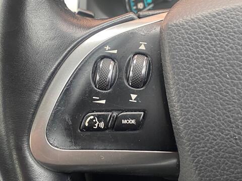 Jaguar XF view 32