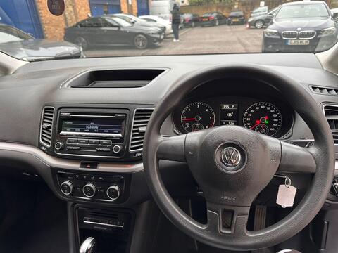 Volkswagen Sharan view 29